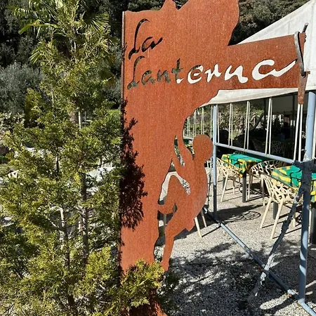 La Lanterna Arco