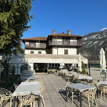 La Lanterna Apartment