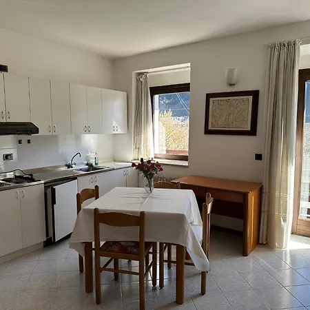 La Lanterna Apartment