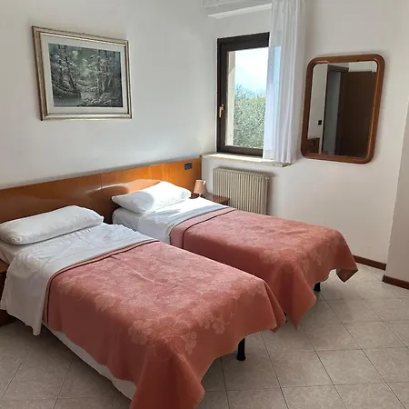 La Lanterna Apartment *